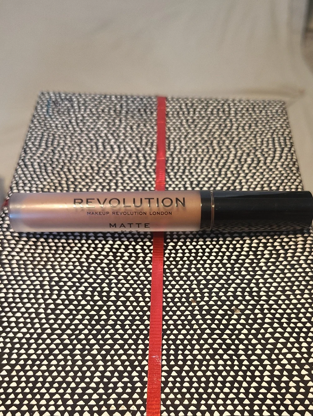 Revolution Matte Liquid Lipstick - Soft Peachy Nude